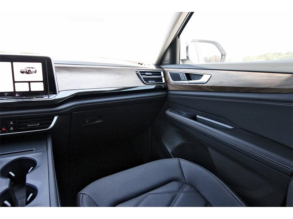 new 2026 Volkswagen Atlas car, priced at $40,843