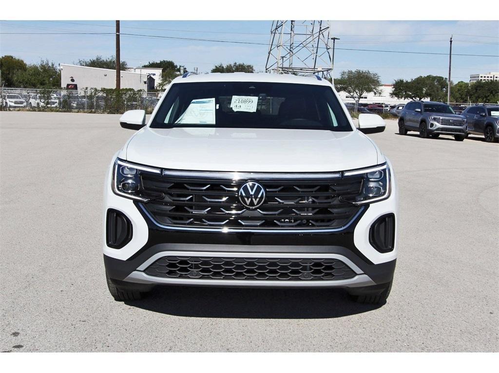 new 2026 Volkswagen Atlas Cross Sport car, priced at $39,867