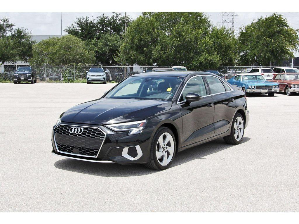 Audi A3 view 7