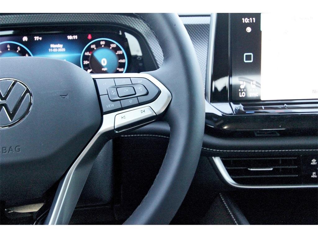 new 2026 Volkswagen Atlas Cross Sport car, priced at $51,509