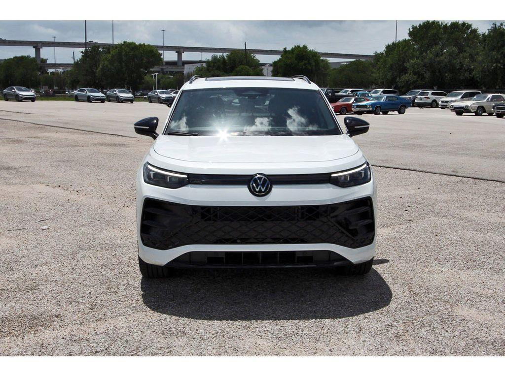 new 2026 Volkswagen Tiguan car, priced at $39,065