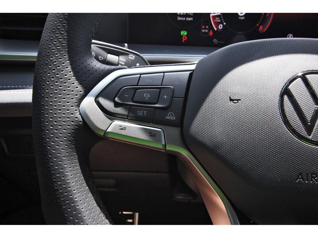 new 2026 Volkswagen Tiguan car, priced at $39,065