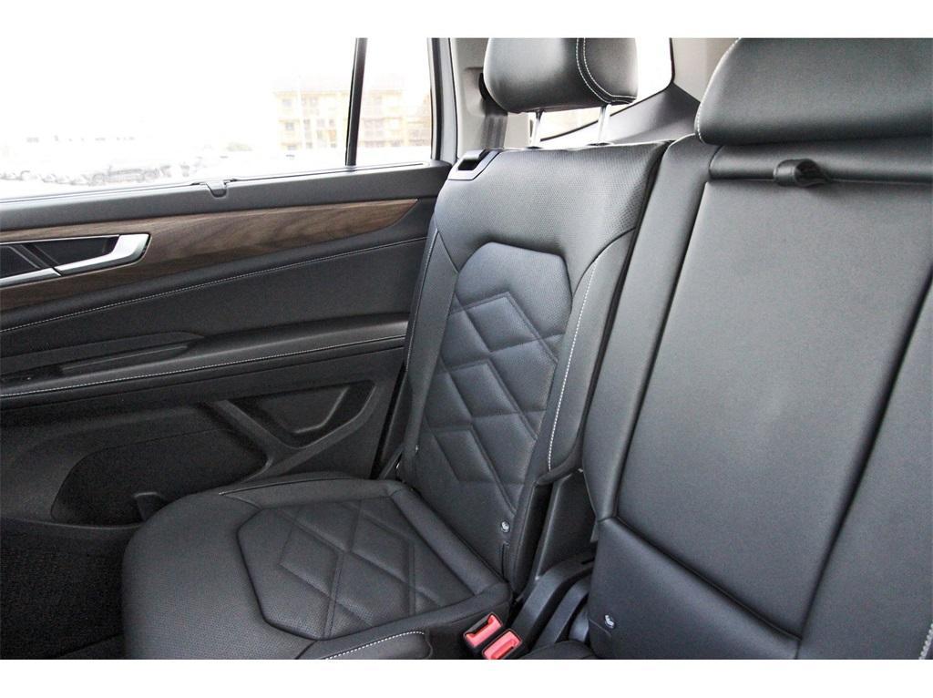 new 2026 Volkswagen Atlas car, priced at $46,185