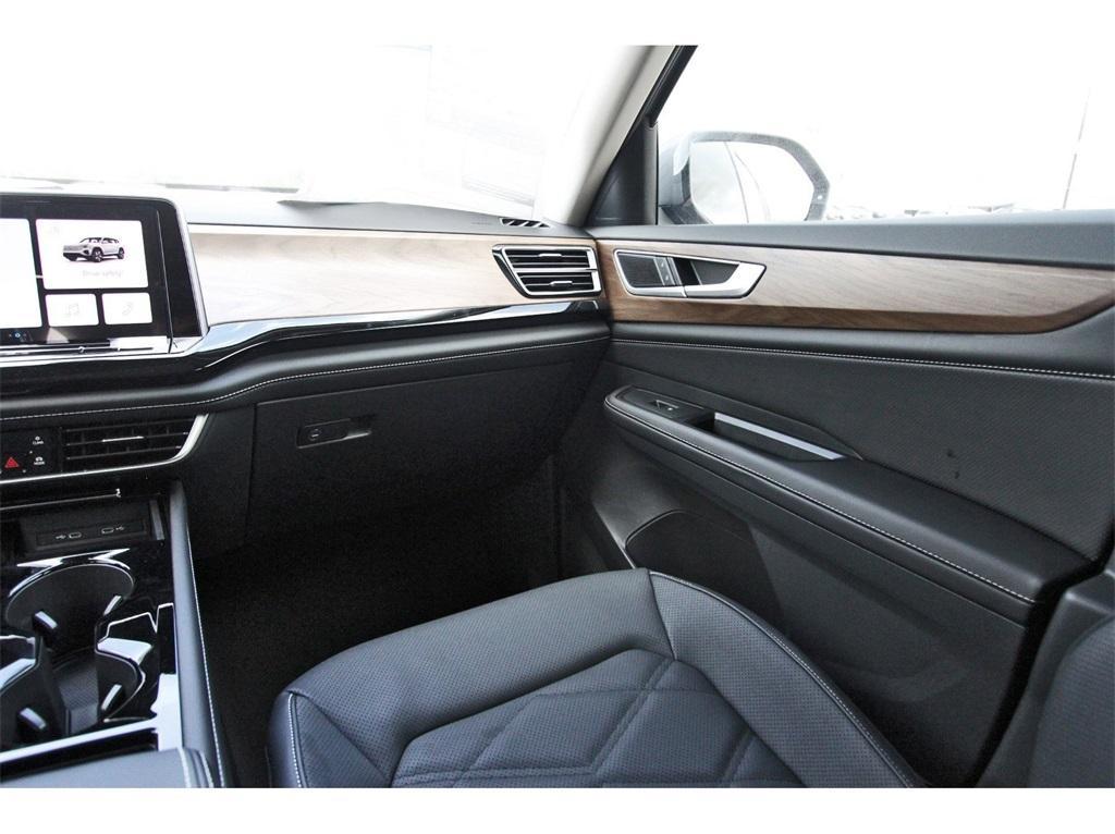 new 2026 Volkswagen Atlas car, priced at $46,185