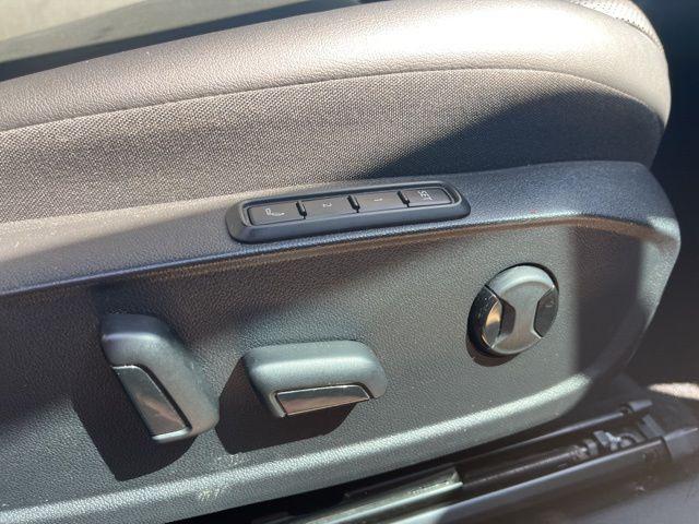 used 2021 Volkswagen ID.4 car, priced at $18,517