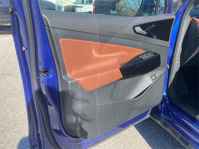 used 2022 Volkswagen ID.4 car, priced at $17,998