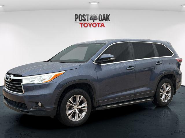 used 2014 Toyota Highlander car, priced at $21,776