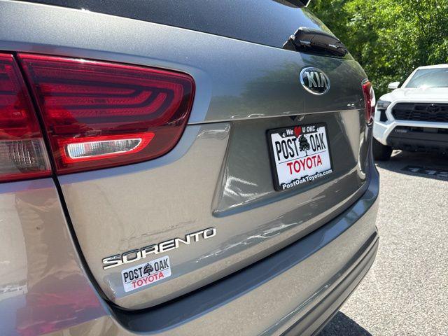used 2019 Kia Sorento car, priced at $13,106