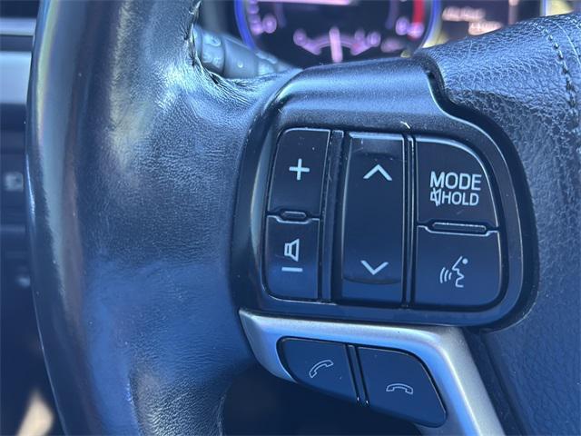 used 2019 Toyota Highlander car, priced at $18,998