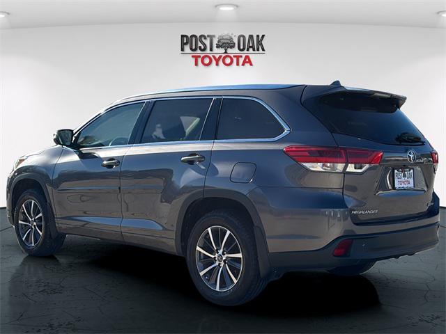 used 2017 Toyota Highlander car, priced at $13,998