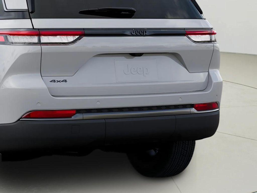 new 2026 Jeep Grand Cherokee car, priced at $46,830