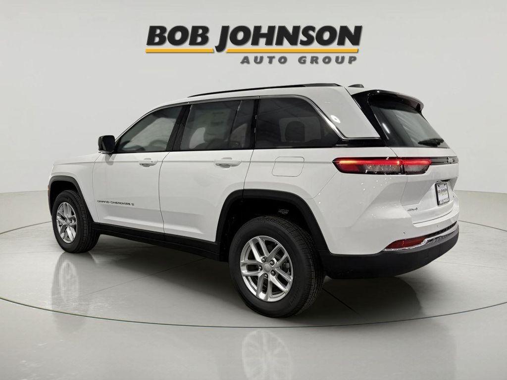 new 2025 Jeep Grand Cherokee car, priced at $38,304