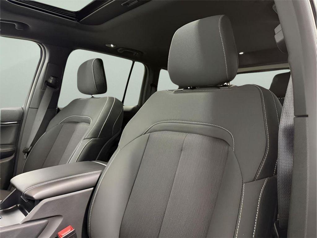 new 2025 Jeep Grand Cherokee car, priced at $38,304