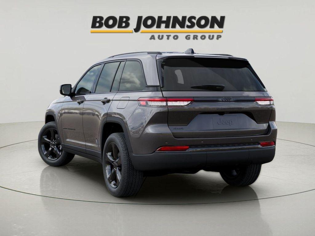 new 2025 Jeep Grand Cherokee car, priced at $44,466