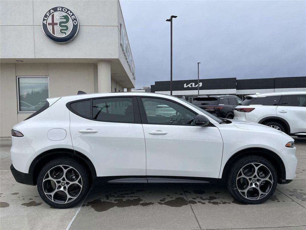 new 2025 Alfa Romeo Tonale car, priced at $44,005