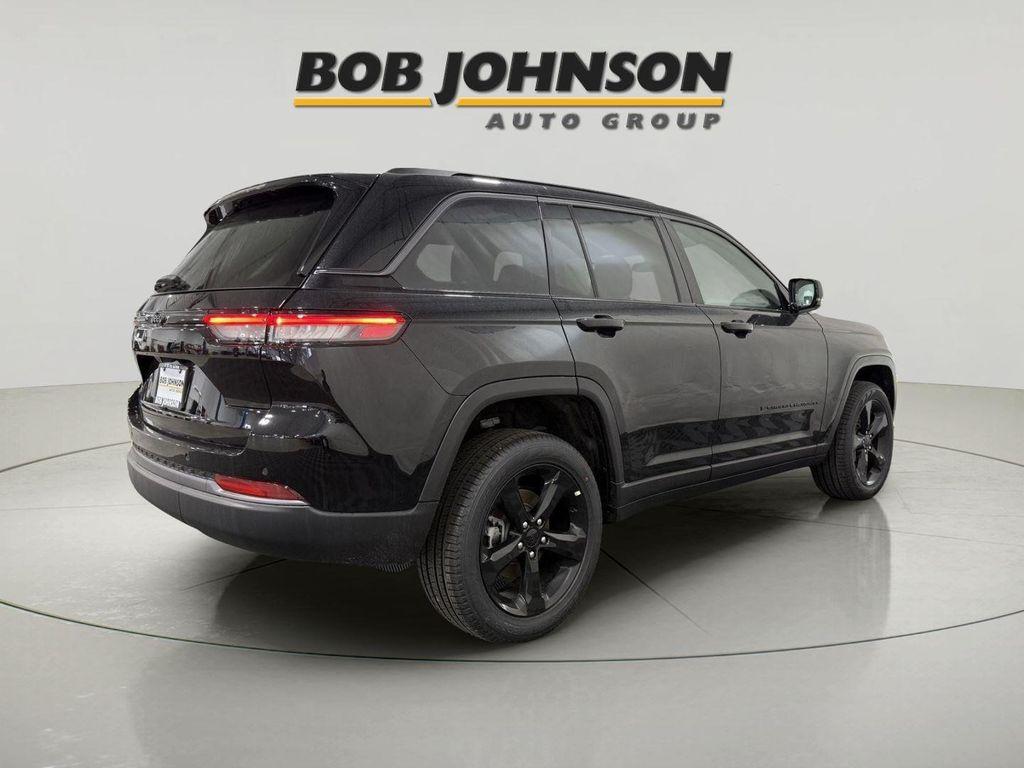 new 2026 Jeep Grand Cherokee car, priced at $49,480