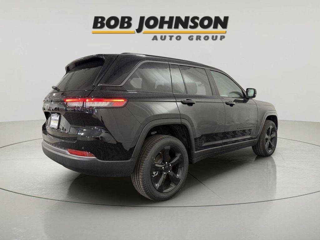 new 2026 Jeep Grand Cherokee car, priced at $49,480
