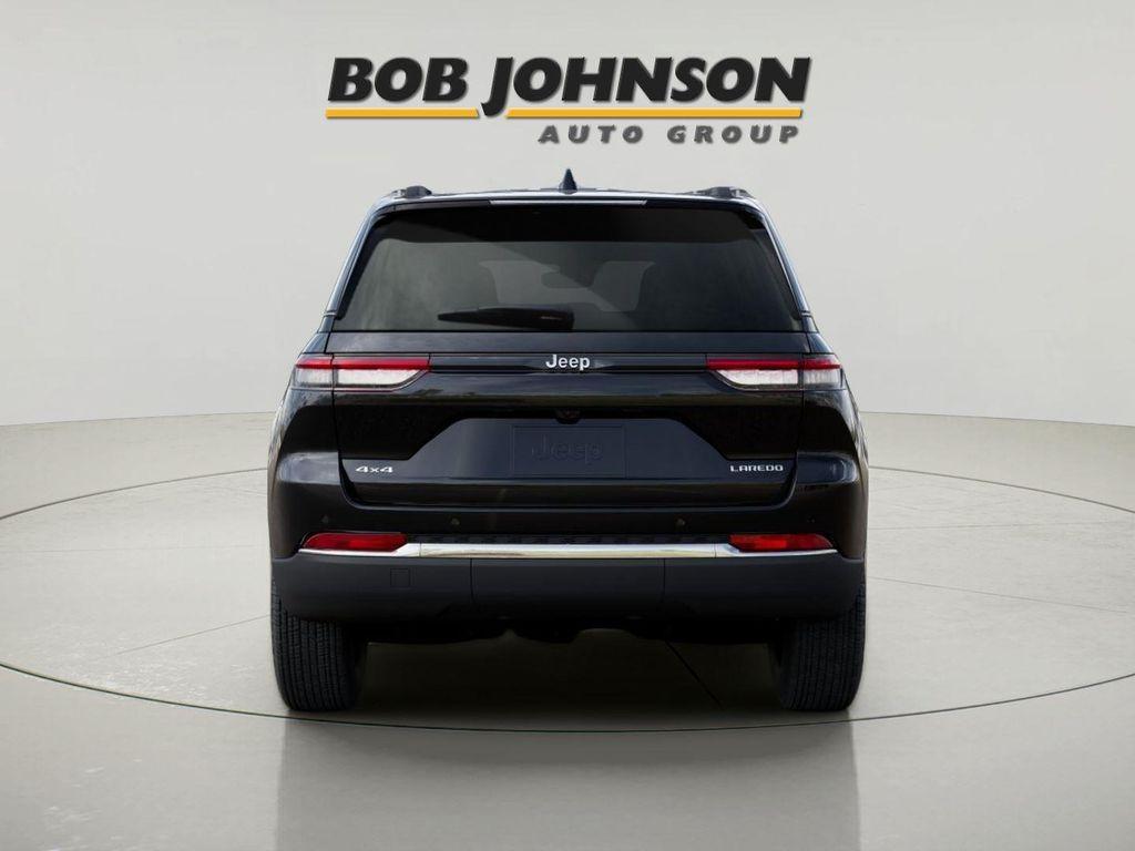 new 2025 Jeep Grand Cherokee car, priced at $40,154
