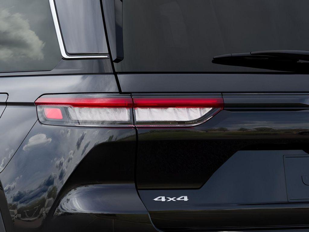 new 2025 Jeep Grand Cherokee car, priced at $40,154