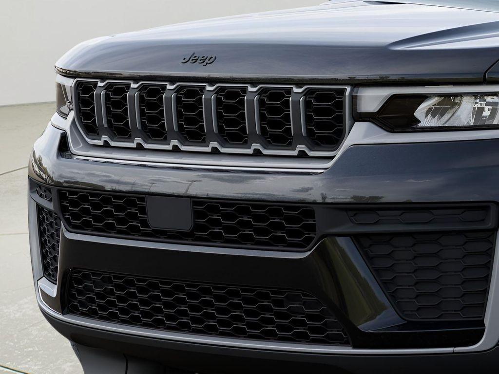 new 2026 Jeep Grand Cherokee car, priced at $47,425