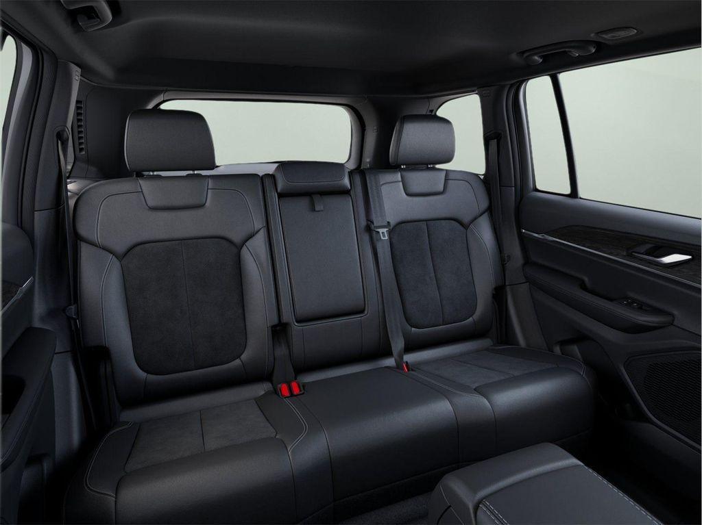 new 2026 Jeep Grand Cherokee car, priced at $47,425