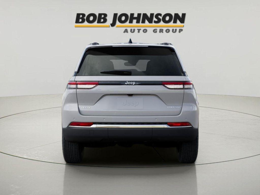 new 2025 Jeep Grand Cherokee car, priced at $40,245