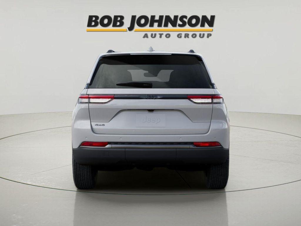new 2026 Jeep Grand Cherokee car, priced at $48,885