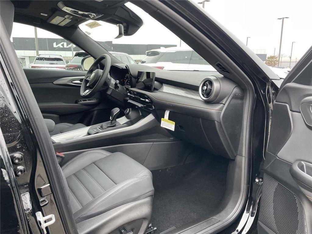 new 2025 Alfa Romeo Tonale car, priced at $44,665