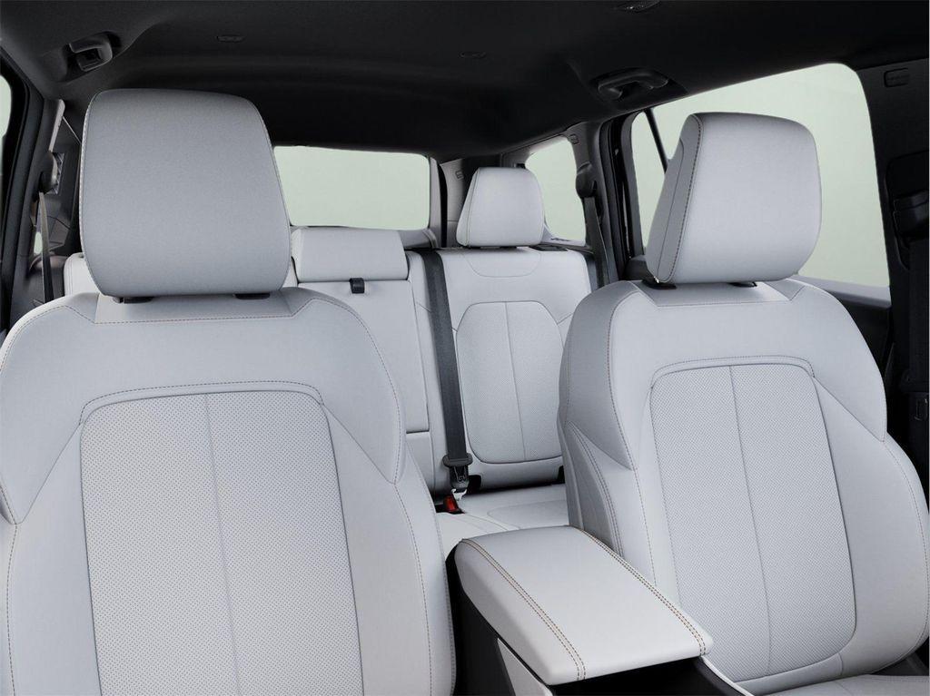 new 2026 Jeep Cherokee car, priced at $42,485