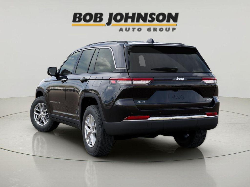 new 2025 Jeep Grand Cherokee car, priced at $39,568