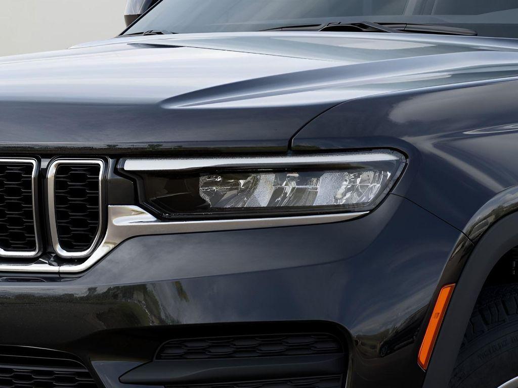 new 2025 Jeep Grand Cherokee car, priced at $39,568