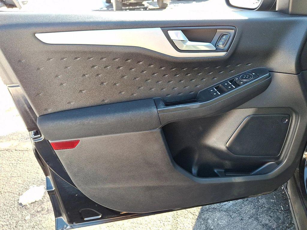 used 2020 Ford Escape car, priced at $13,000