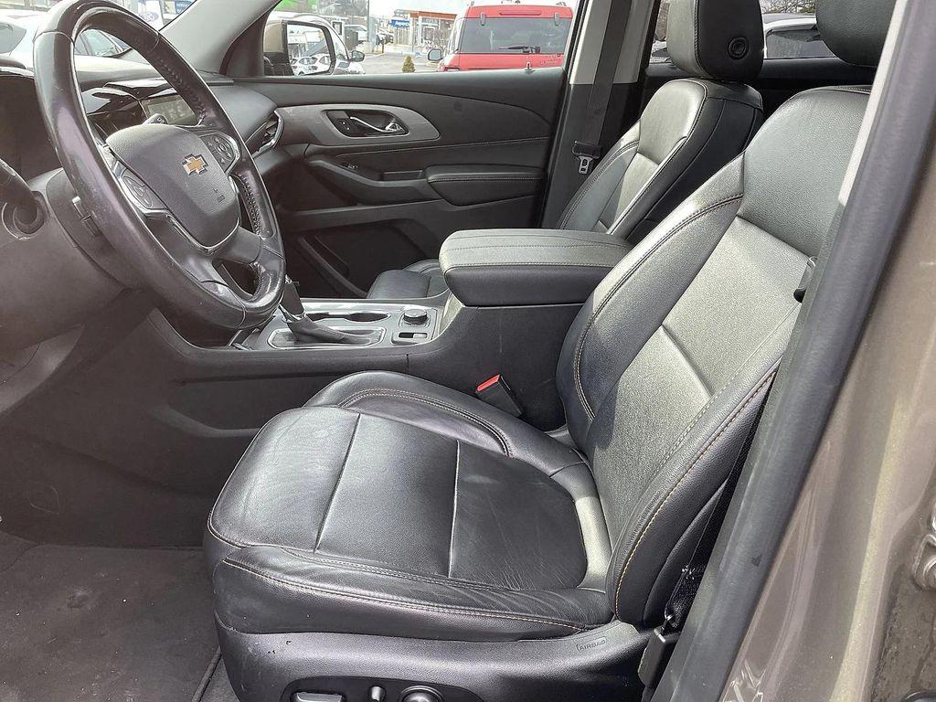 used 2020 Chevrolet Traverse car, priced at $22,000