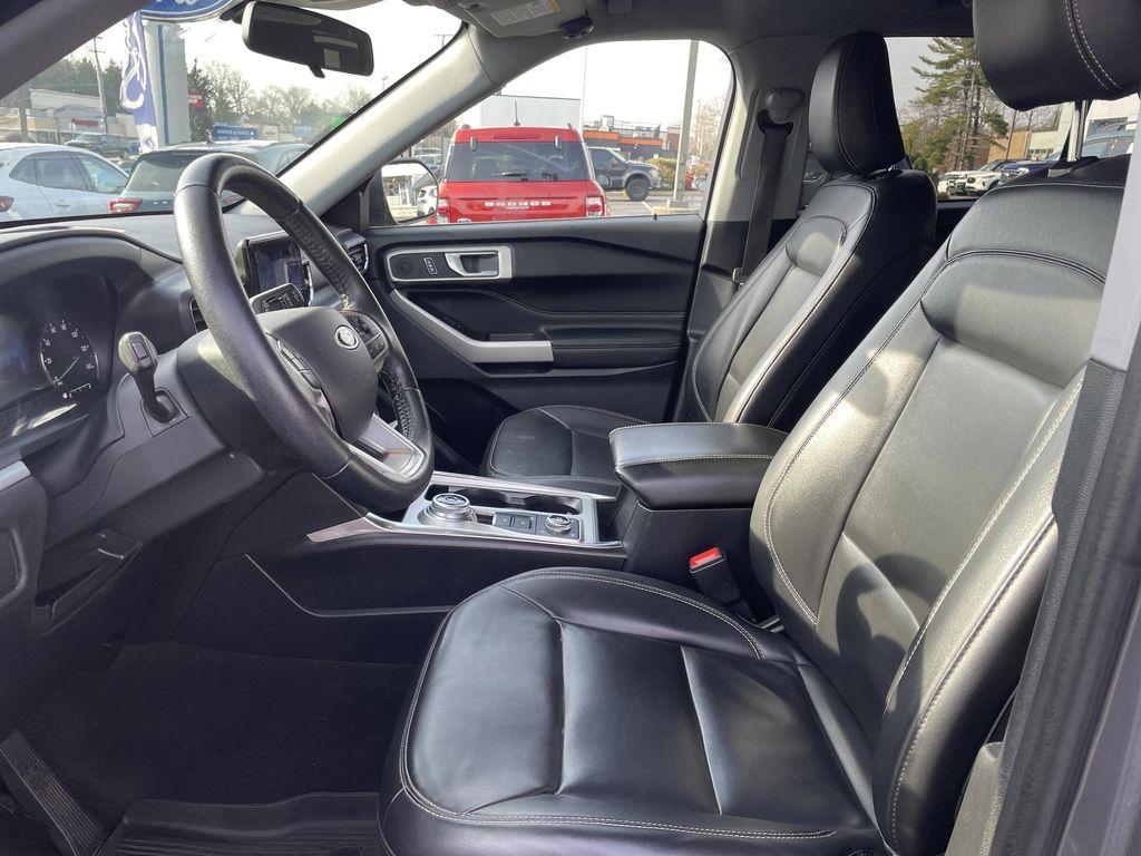used 2022 Ford Explorer car, priced at $28,000