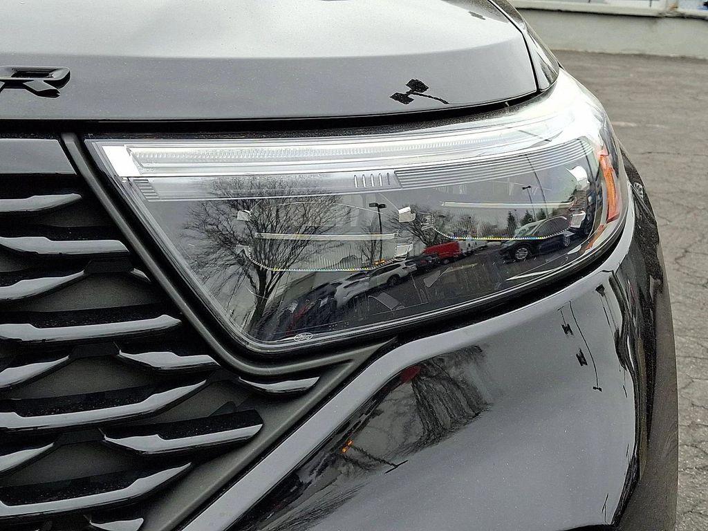 used 2022 Ford Explorer car, priced at $33,895