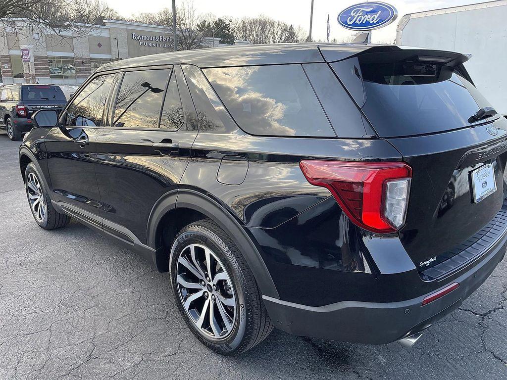 used 2022 Ford Explorer car, priced at $35,500