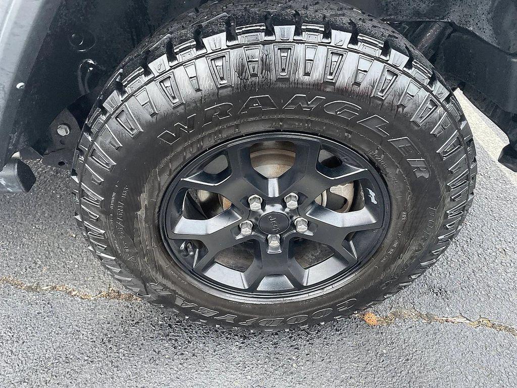 used 2021 Jeep Wrangler Unlimited car, priced at $26,000