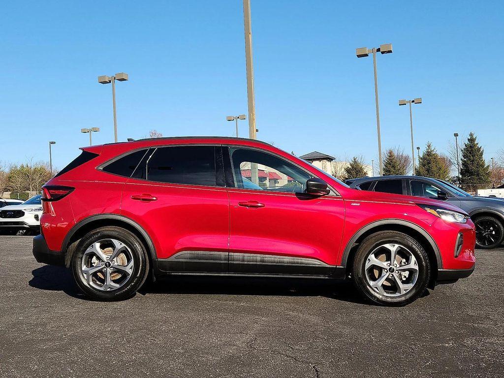 new 2025 Ford Escape car, priced at $27,200