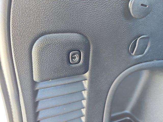used 2022 Jeep Grand Cherokee car, priced at $24,992