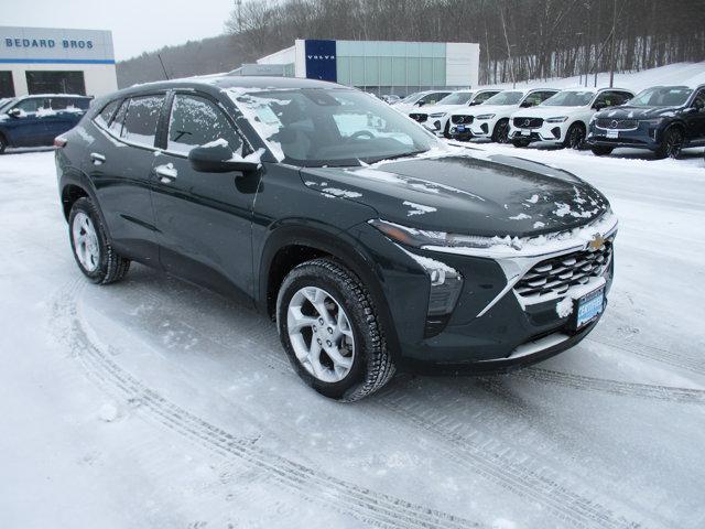 used 2025 Chevrolet Trax car, priced at $20,995