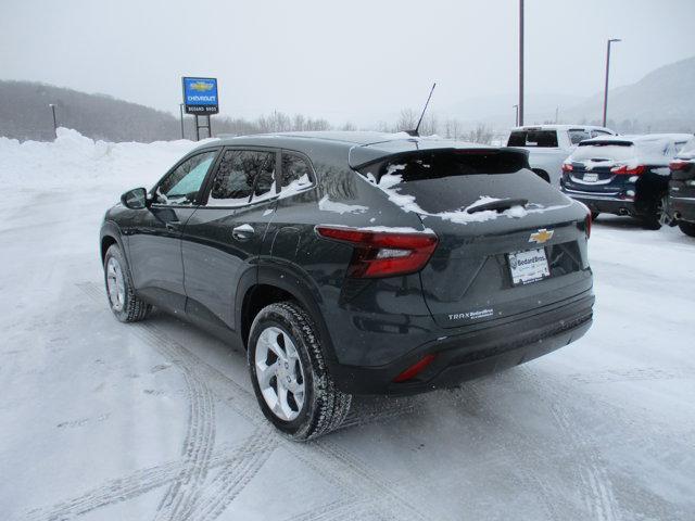 used 2025 Chevrolet Trax car, priced at $20,995