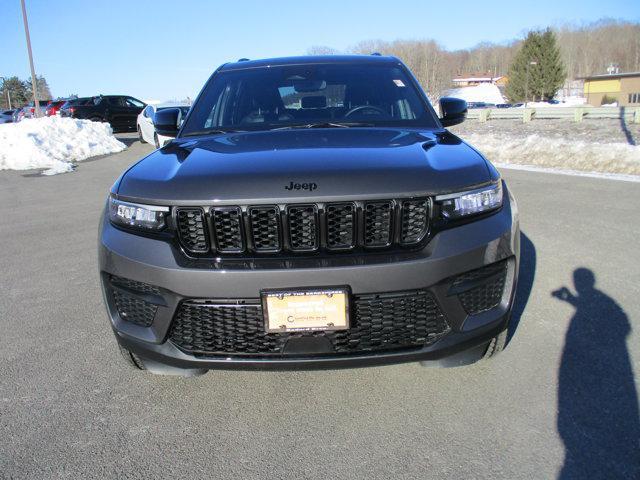 used 2023 Jeep Grand Cherokee car, priced at $32,995