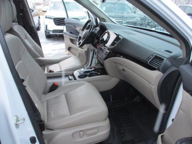 used 2020 Honda Pilot car, priced at $24,995