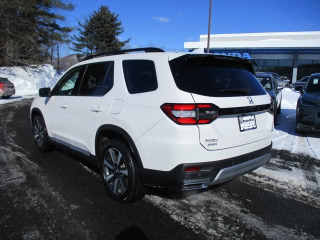 used 2023 Honda Pilot car, priced at $39,995