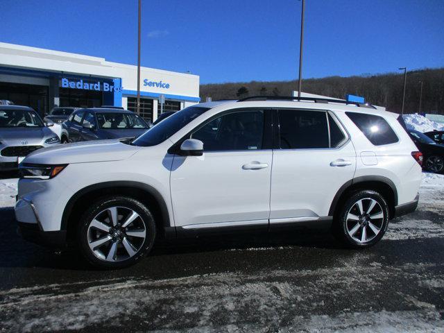 used 2023 Honda Pilot car, priced at $39,995