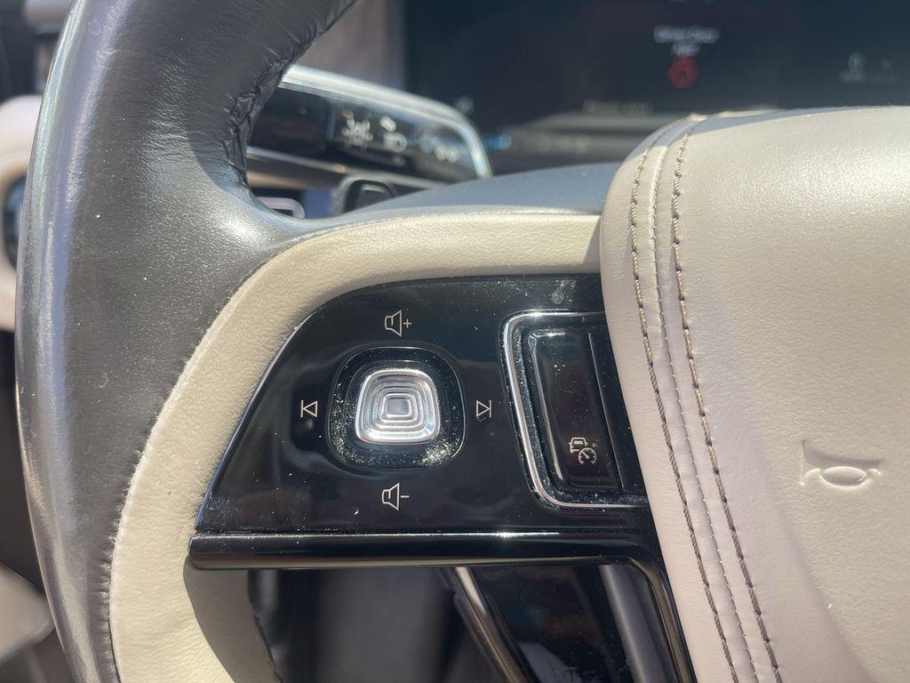 used 2022 Lincoln Aviator car, priced at $40,072