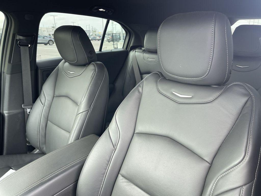 used 2023 Cadillac XT4 car, priced at $29,000