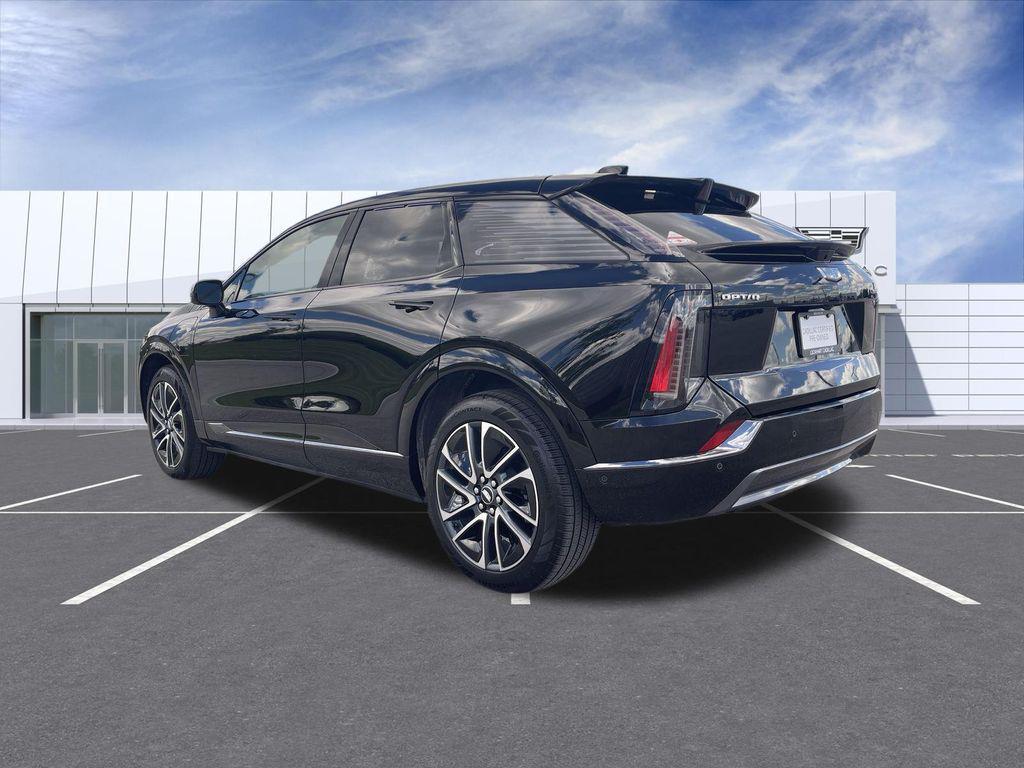used 2025 Cadillac OPTIQ car, priced at $45,249