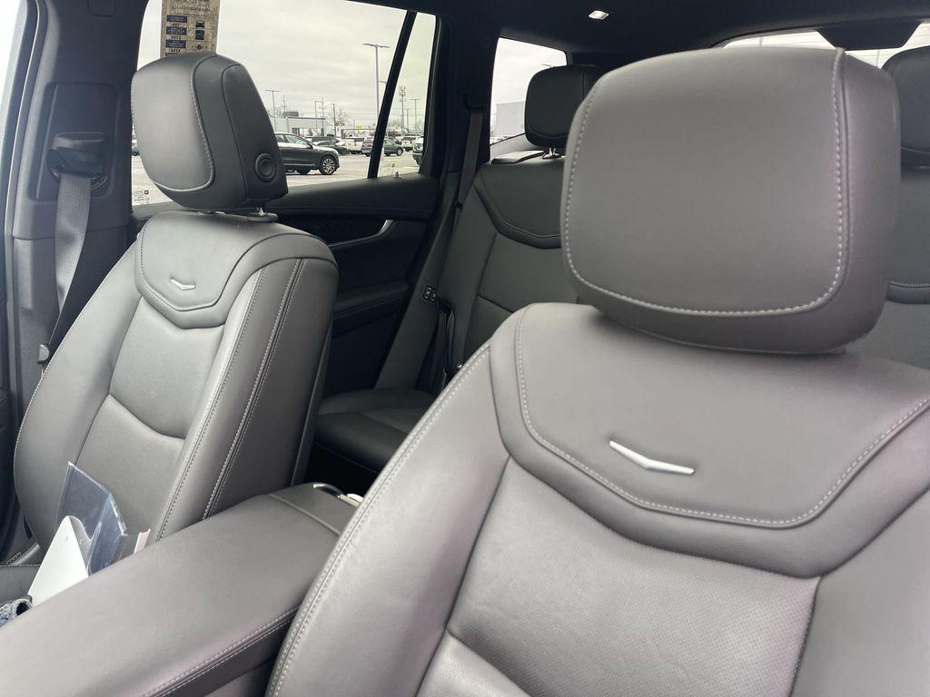 used 2023 Cadillac XT6 car, priced at $36,800