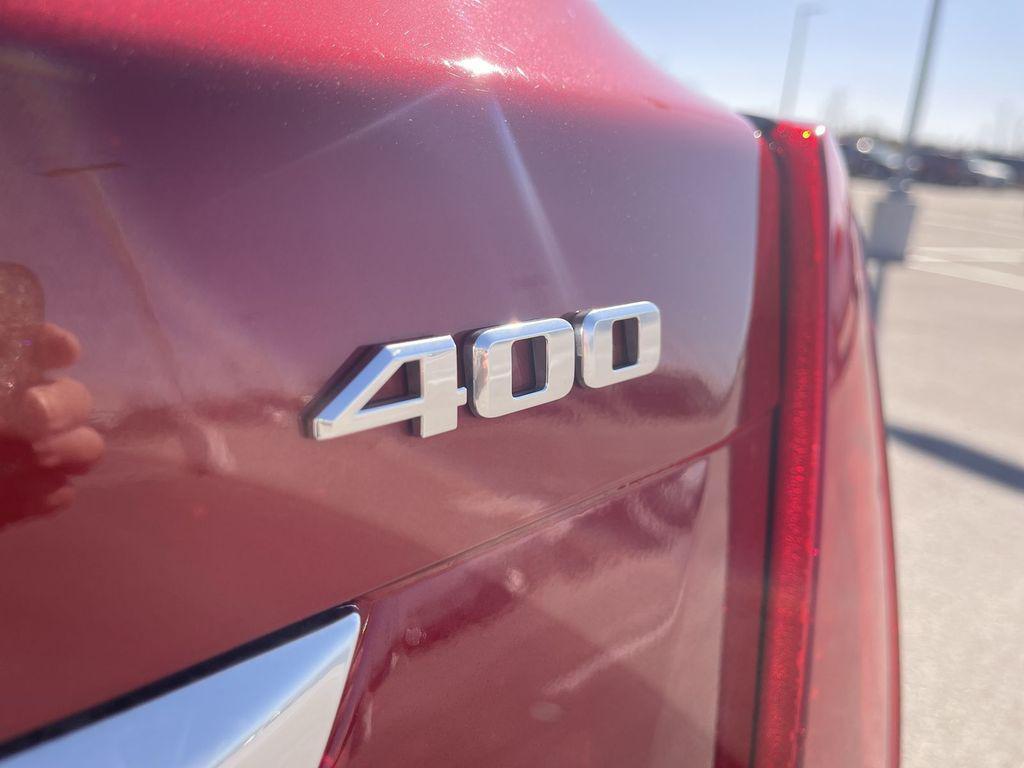 used 2023 Cadillac XT5 car, priced at $27,956